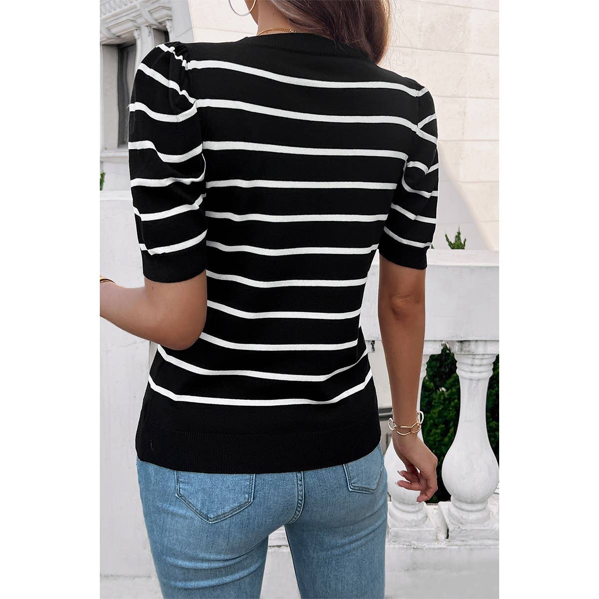 Strip Round Neck Knit Puff Sleeve Fit Top